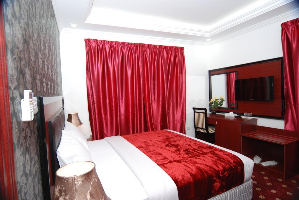 Gulf Star Hotel Дубай Экстерьер фото